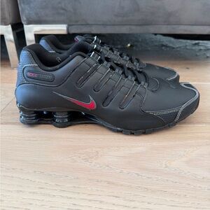 Nike shox nz black varsity red sz 11 378341-017